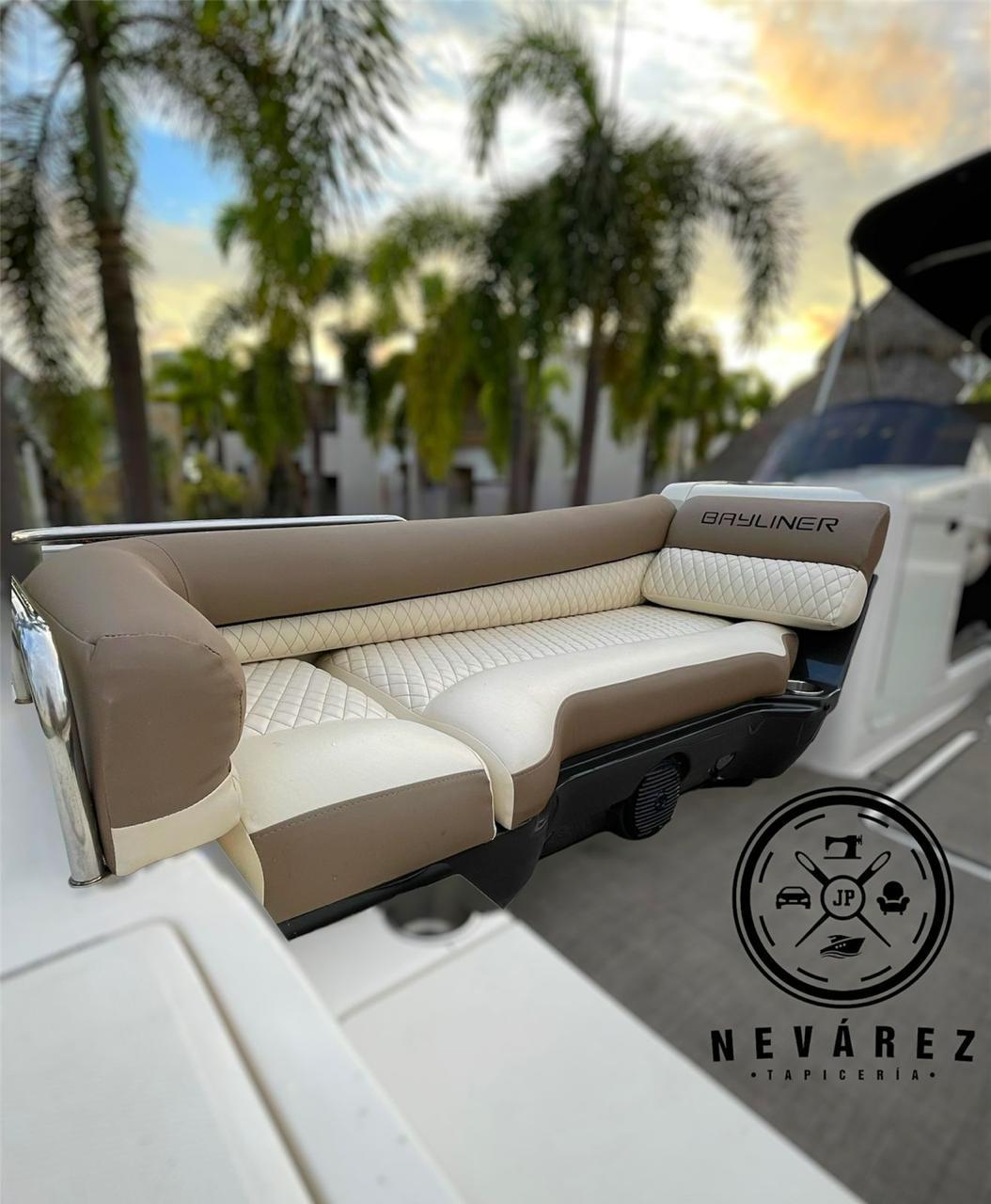 Tapizado interior de sillones de barco